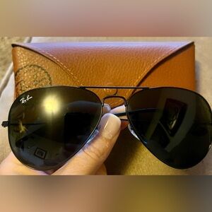 Ray-ban aviator sunglasses. Brand new.